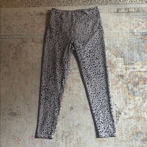 Leopard Print Leggings SZ L